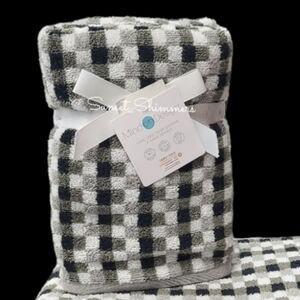 2pc Mind on Design Black White Geo Check Zero Twist Cotton Hand Towel Set NEW